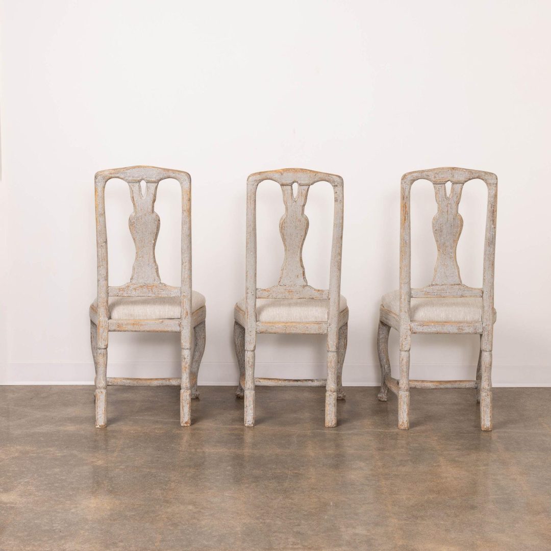 9_2236_18th_century_set_of_six_Swedish_Rococo_painted_chairs_003
