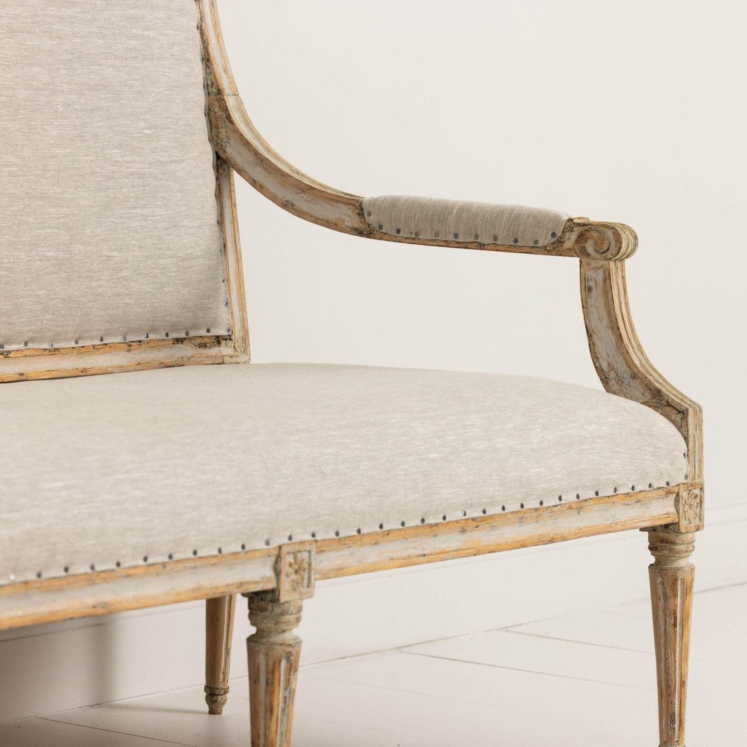 9_2238_18th_century_swedish_gustavian_sofa_bench_in_original_paint_by_johan_lindgren_008