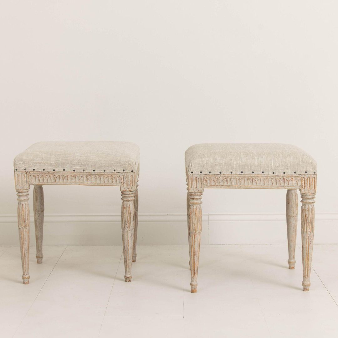 9_2274_19th_century_pair_of_painted_Swedish_Gustavian_stools_signed_Johannes_Ericsson_002