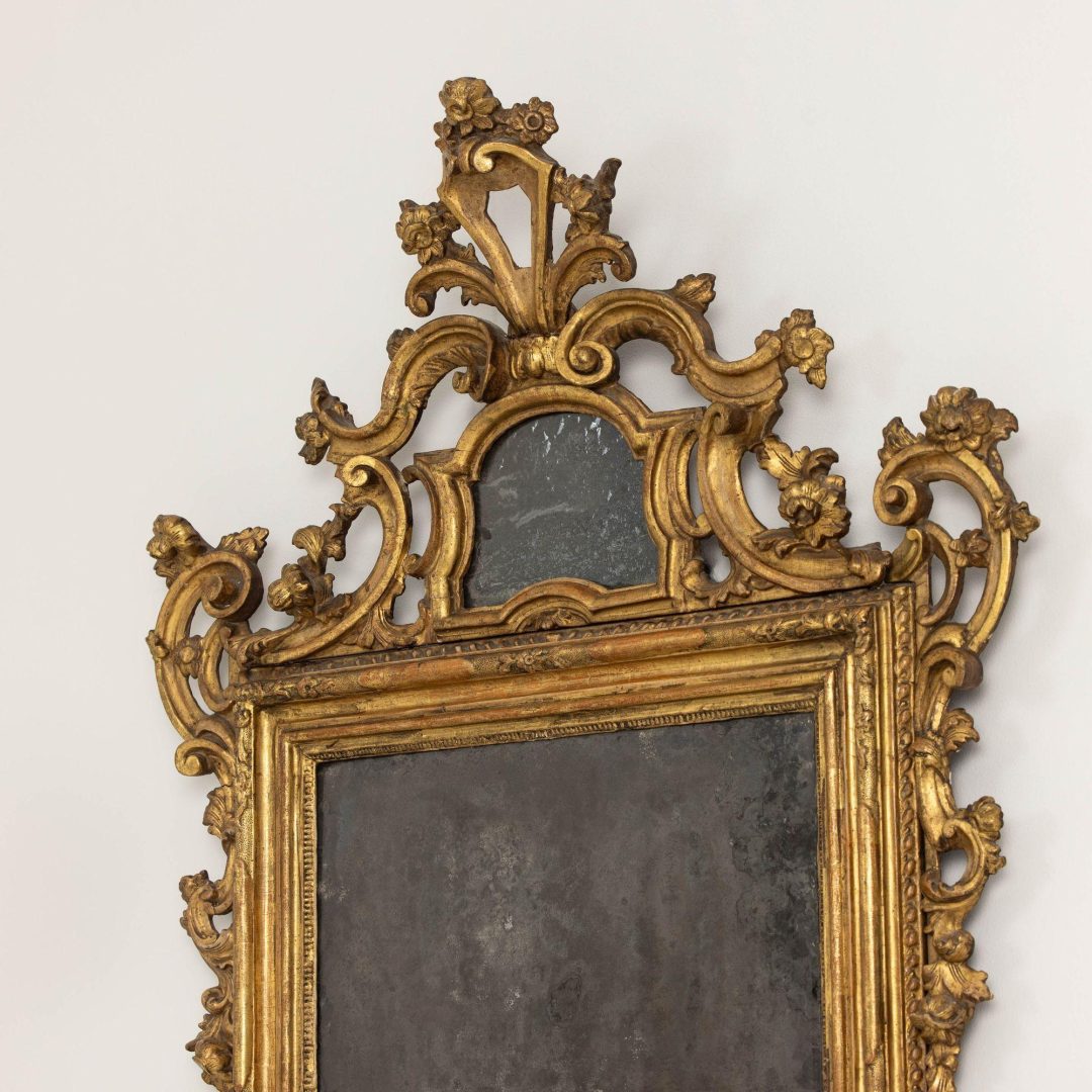 9_2276_18th_century_italian_original_giltwood_venetian_mirror_with_original_mirror_plate_006