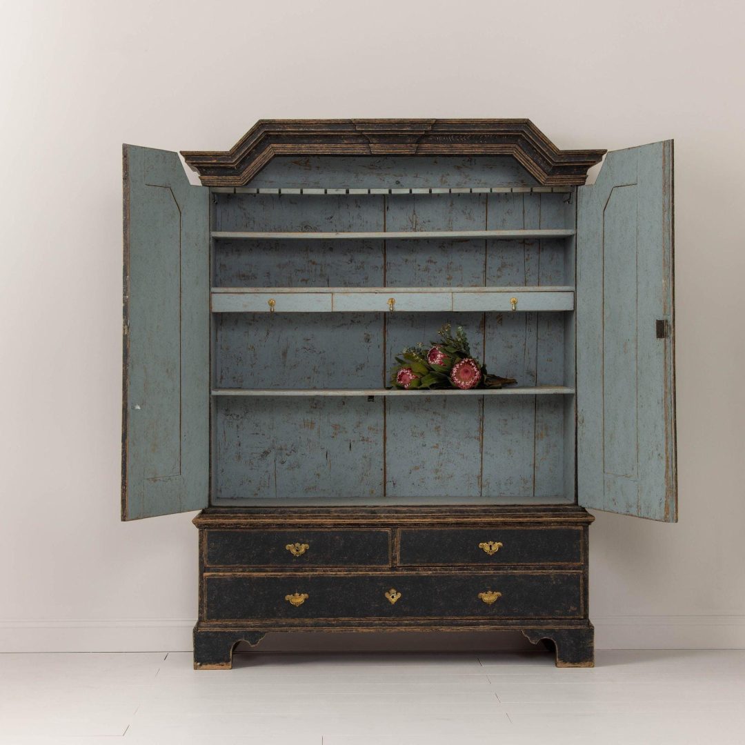 9_2282_18th_century_swedish_baroque_armoire_cabinet_016