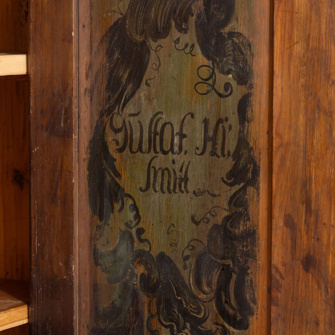 9_2289_18th_century_Swedish_Baroque_painted_linen_press_cabinet-0009