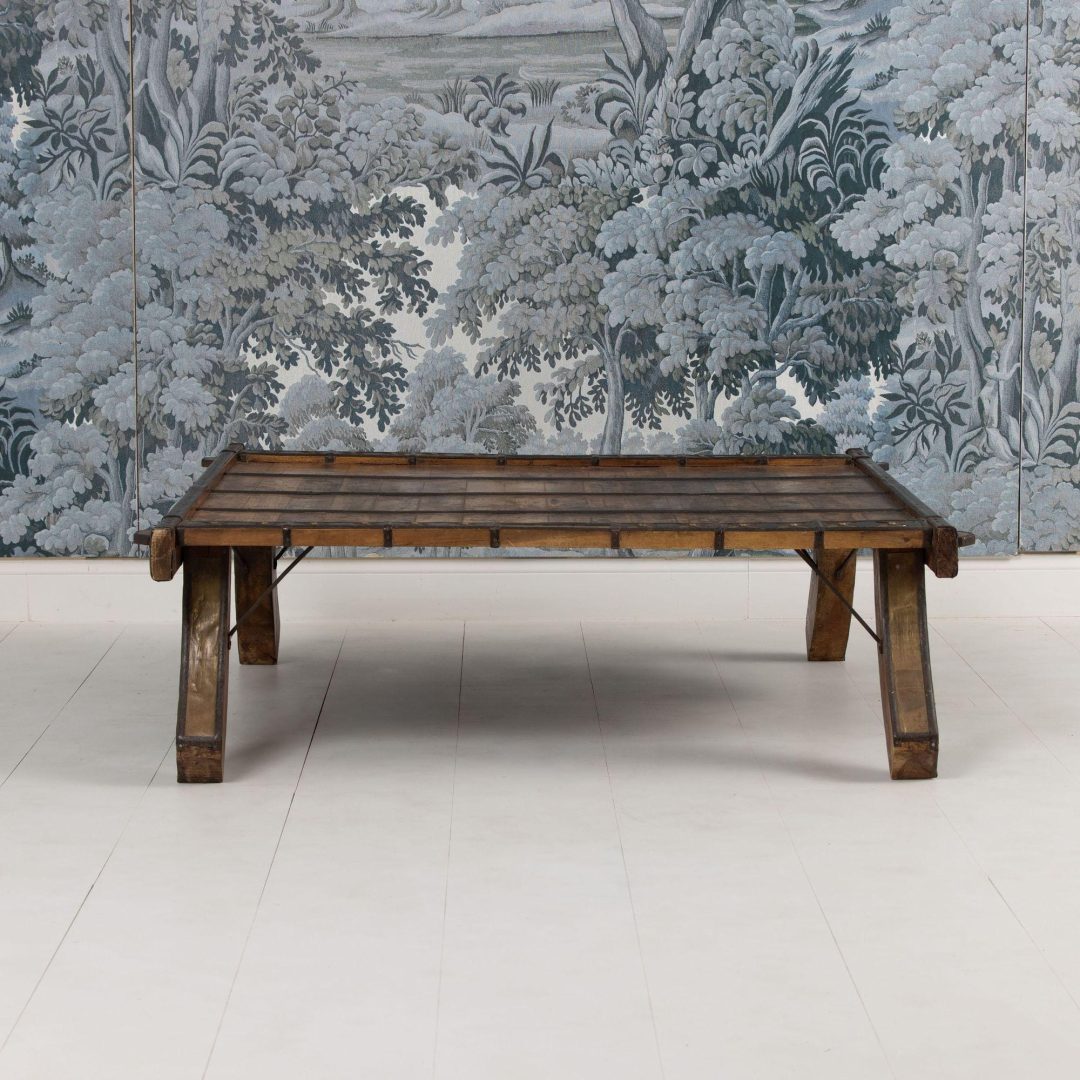 9_2292_Early_20th_century_Mauritania_acacia_wood_coffee_table-0038
