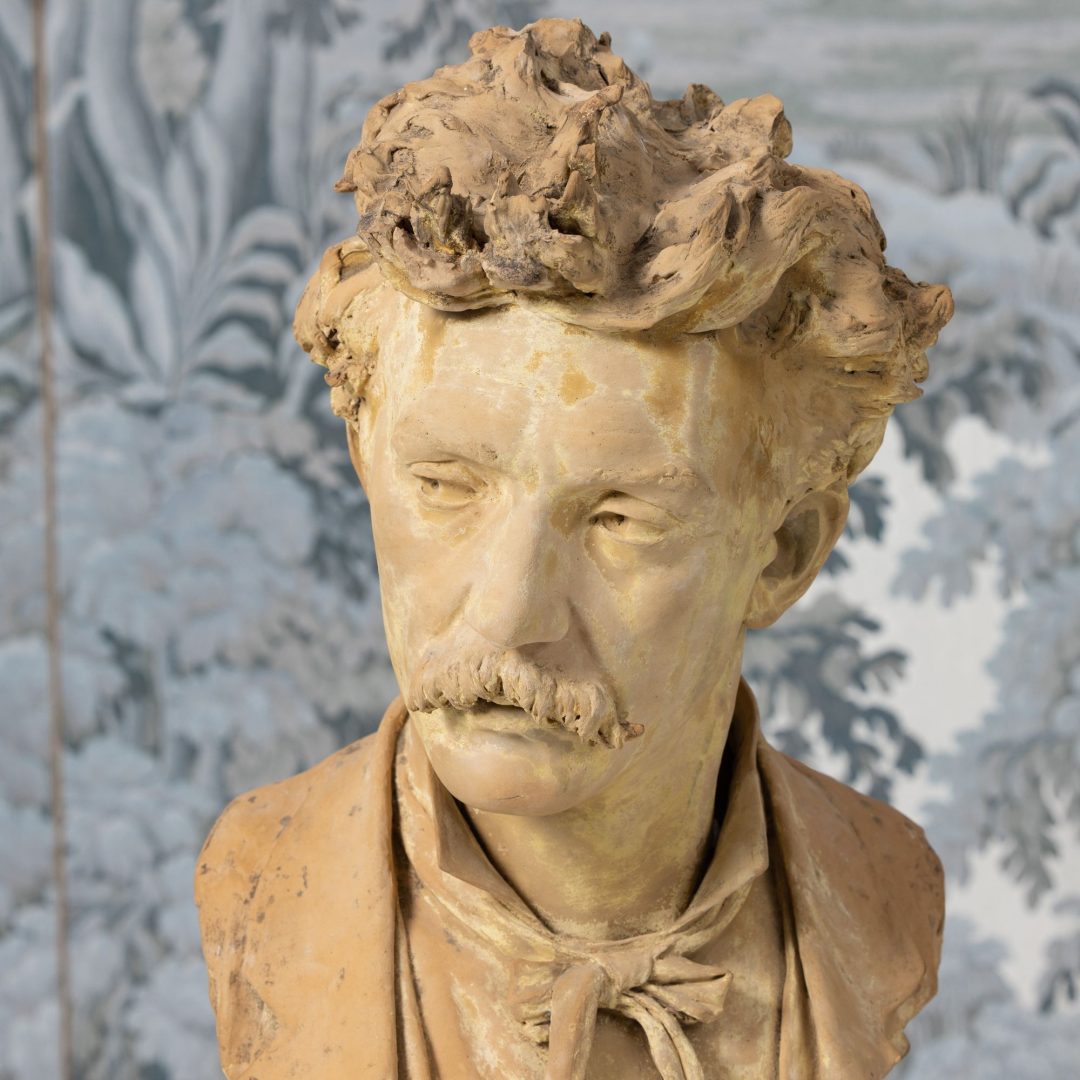 9_2313_18th_century_French_yellow_terracotta_bust-0009