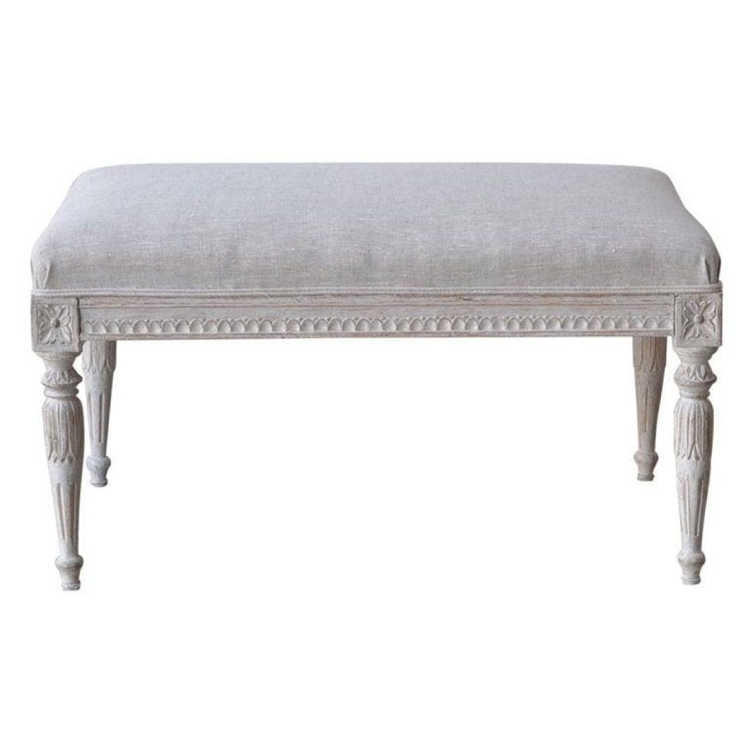 bench_M