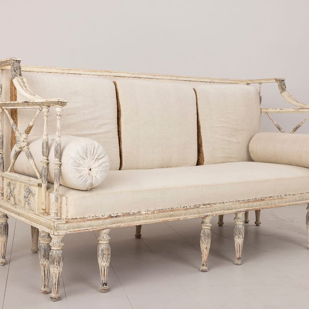 sofa20gst.jpg
