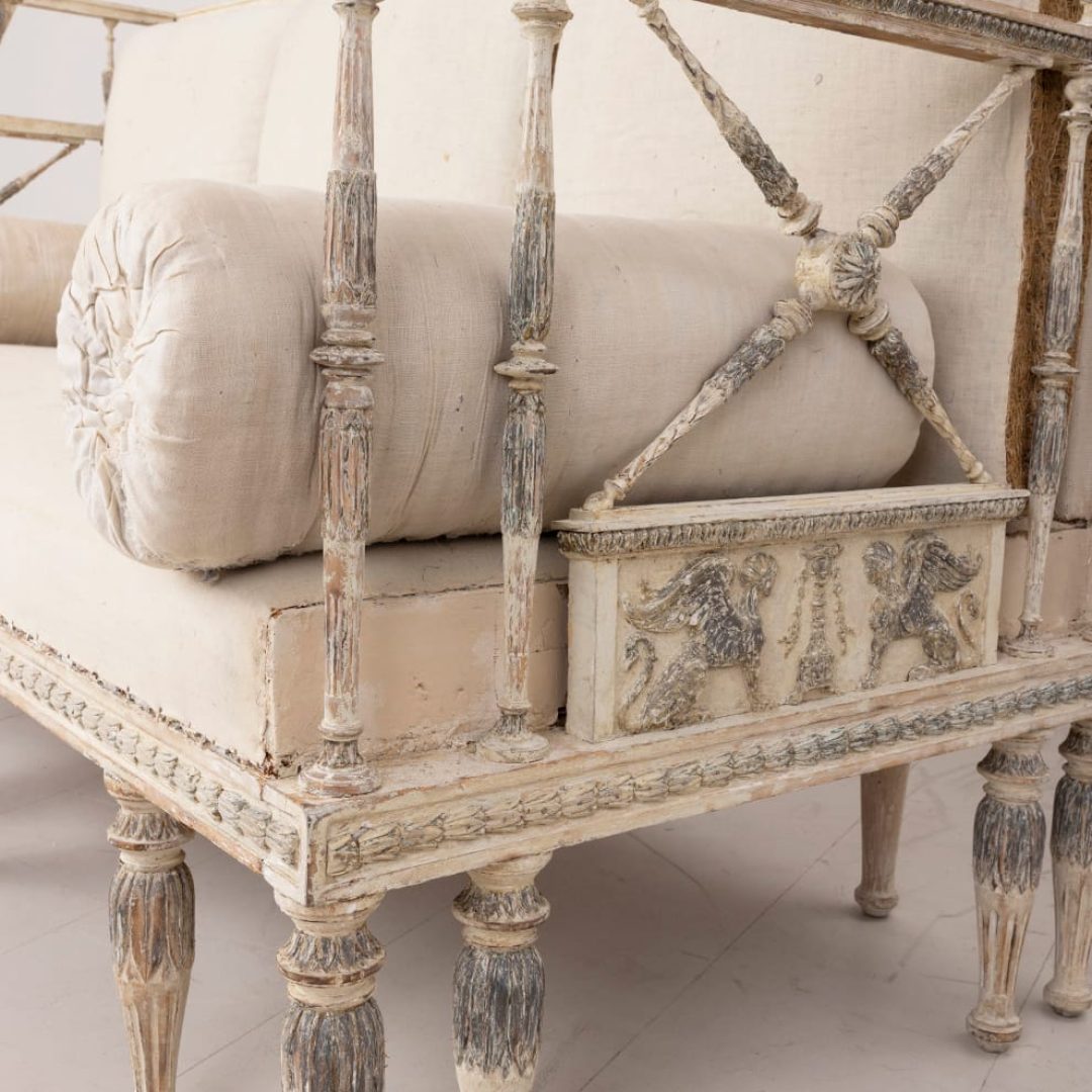 sofa20gst2012.jpg