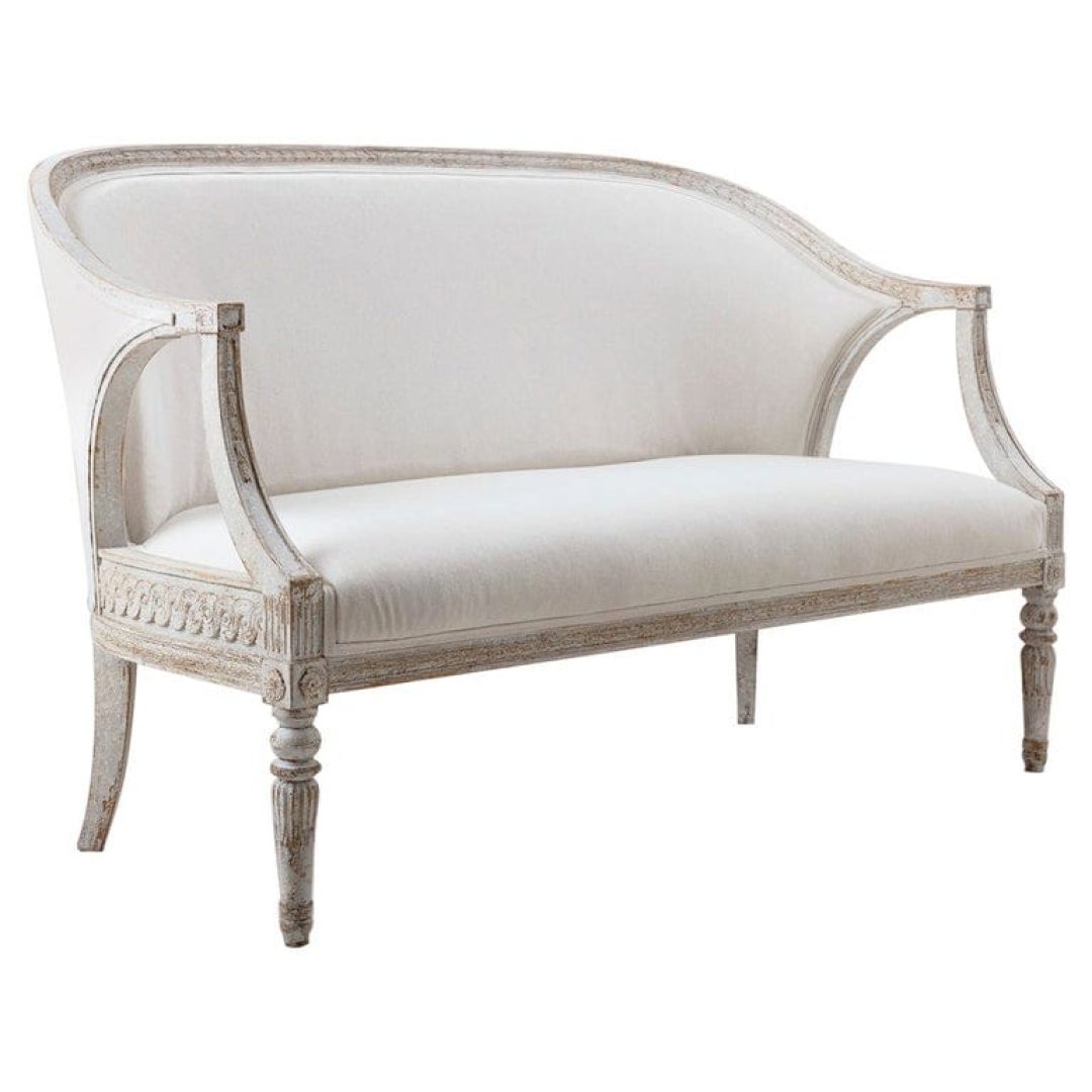 sofa20gust20-20M.jpg