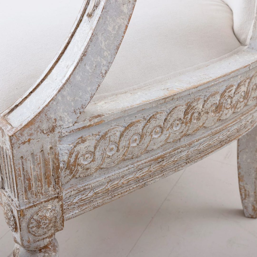 sofa20gust204.jpg